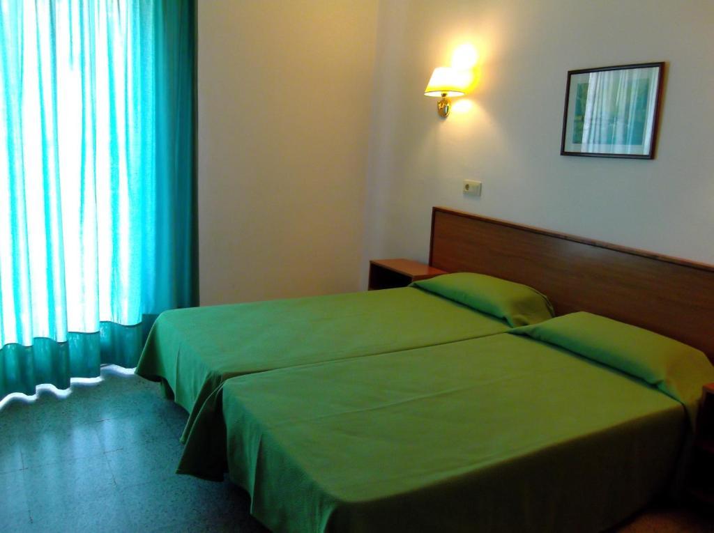 Simeon Hotel